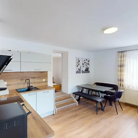 Braeuhaus Guest house 3*