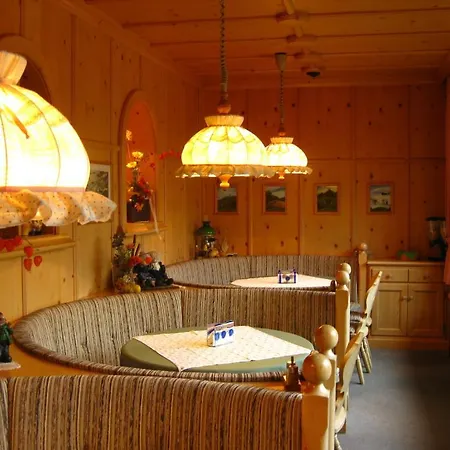 Braeuhaus 3*