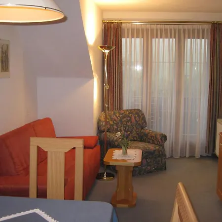 Braeuhaus Guest house 3*