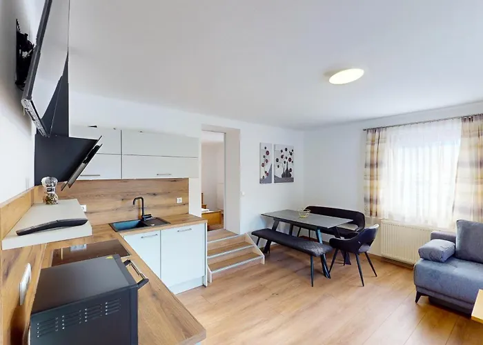 Braeuhaus Guest house 3*